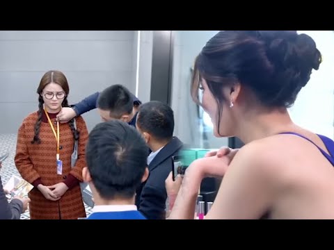 【Full Movie】女孩因为长相被人瞧不起，她一番改造后惊艳所有人 🥰 中国电视剧