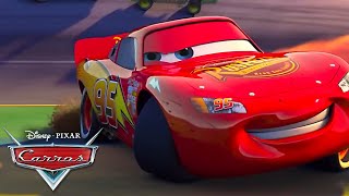 As Melhores Manobras De Mcqueen E Seus Amigos | Pixar Carros