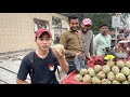 JADI PUSAT TONTONAN WARGA INDIA!PADA HERAN DAN NGETAWAIN PAS MAKAN BUAH ANEH INI!