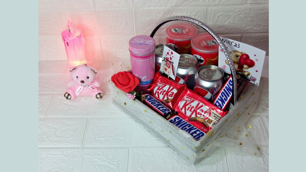 Gift basket Packing ides Gift Basket For Birthday Gift Basket