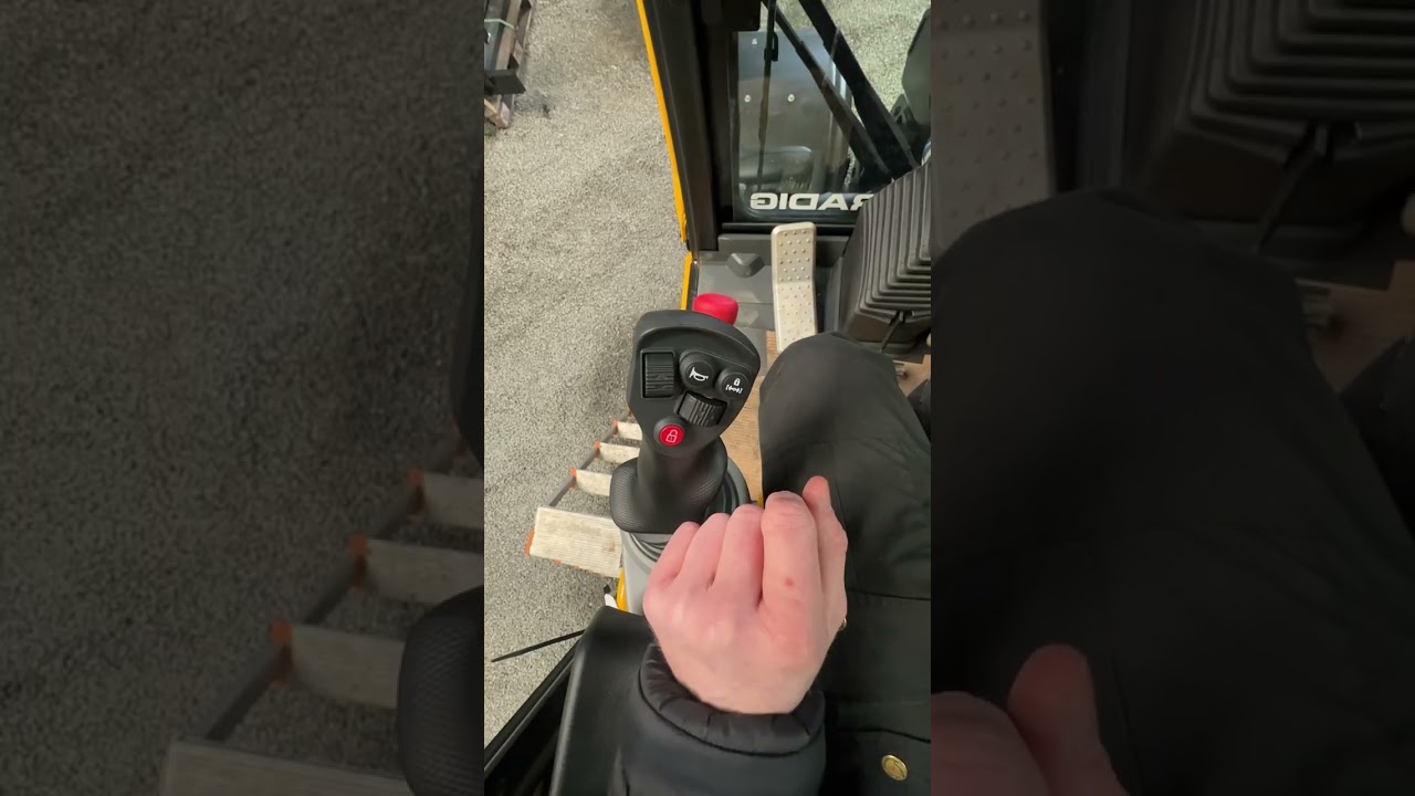 JCB Raptor med Martin fra Reesink Construction