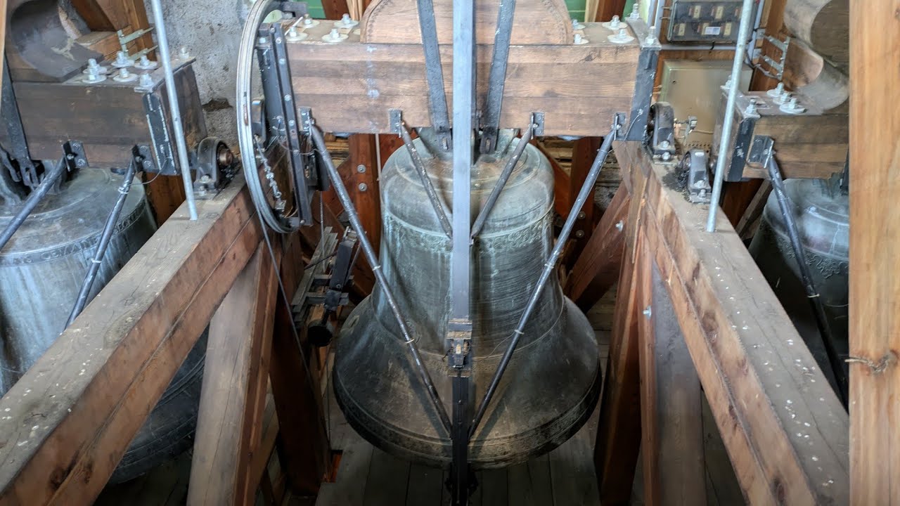 Toblach (Südtirol/BZ) Geläute der Pfarrkirche zum hl Johannes dem Täufer