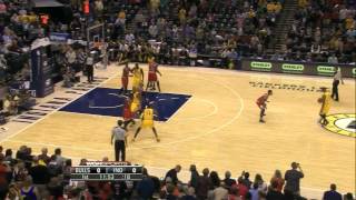 Crowd Reaction To Derrick Roses First Touch Since Acl Injury