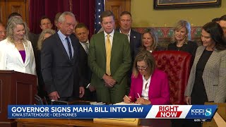 Iowa Gov. Kim Reynolds signs MAHA bill into law alongside Robert F. Kennedy Jr.