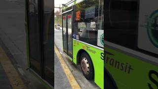 Cameo! SBS Transit BYD BC12A04 Zhuhai Electric 3 Door Departing Bus Stop SG3173C Cameo! SBS Transit BYD BC12A04 Zhuhai Electric 3 Door Departing Bus Stop SG3173C
