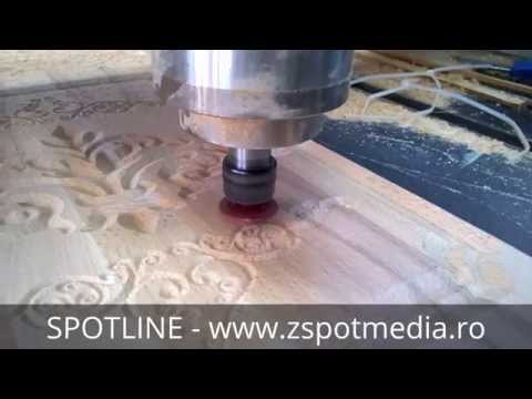 Usa din stejar pentru mobilier prelucrata cu CNC router