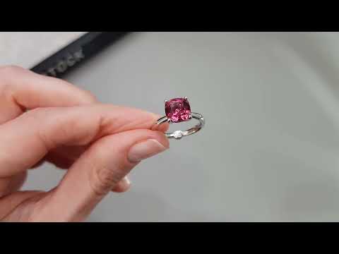 Ring with rich pink rubellite 2.95 carats in 18-carat white gold Video  № 2