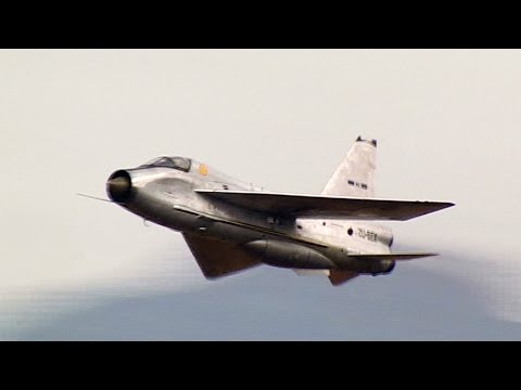 Fighter Jets - English Electric Lightning Instructional Video
