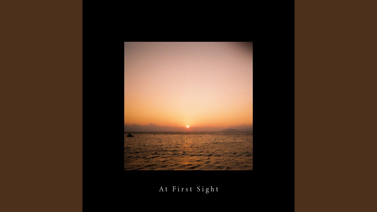 YouTube에서 At First Sight 보기