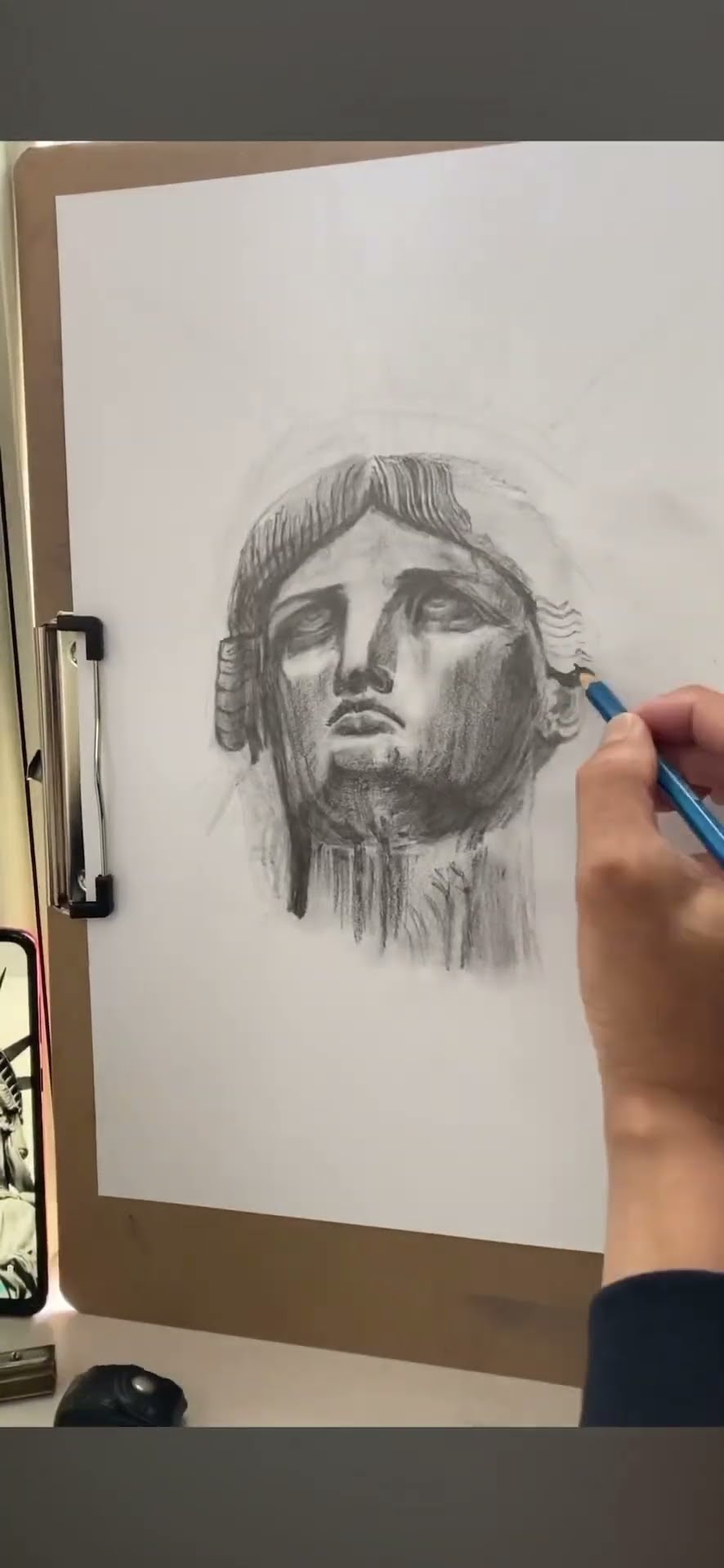 自由の女神像】鉛筆画 - YouTube