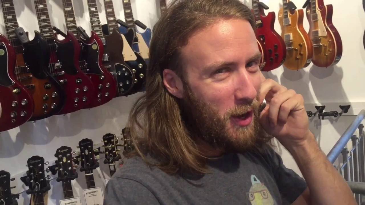 Träffa Kristoffer! Han kan det där med webbhandel..