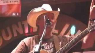 Jamie Richards--"She's Cold As That Beer She's Drinkin'" chords