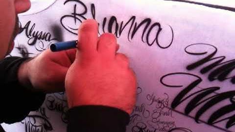 How to airbrush script lettering with Jaime Rodriguez featuring David Barba part2