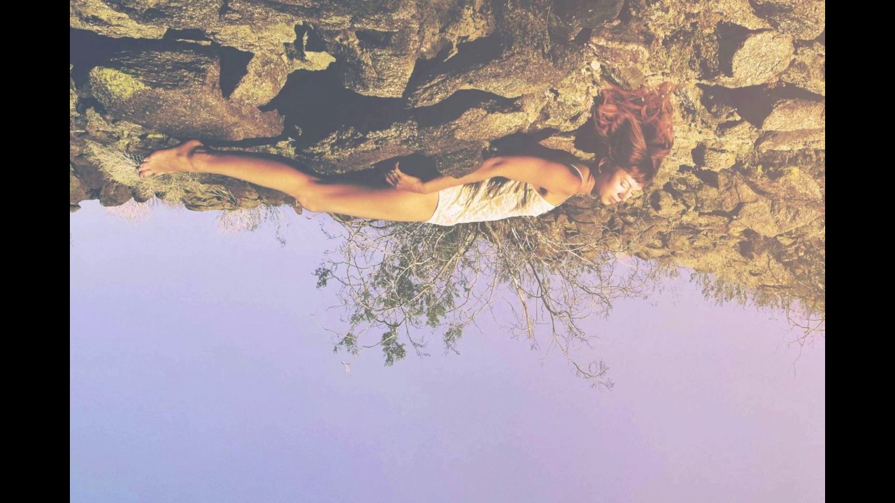 Ella Vos - White Noise