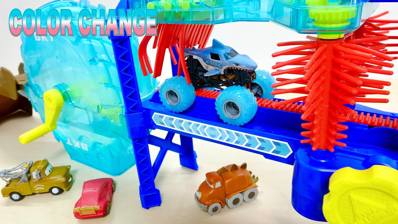 全長100cm超！巨大回転洗車マシンでモンスタートラックの泥汚れを一掃：メガロドン・モンスターウォッシュのギミックと迫力を徹底レビュー