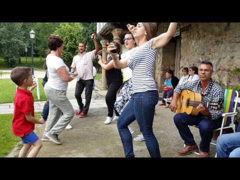 Chilla en Los Caballeros 2017. Como bailan estos navalqueños. No descansan.