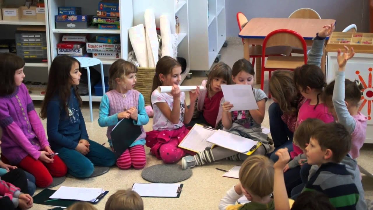 Czym szkoła Montessori różni się od szkół tradycyjnych?