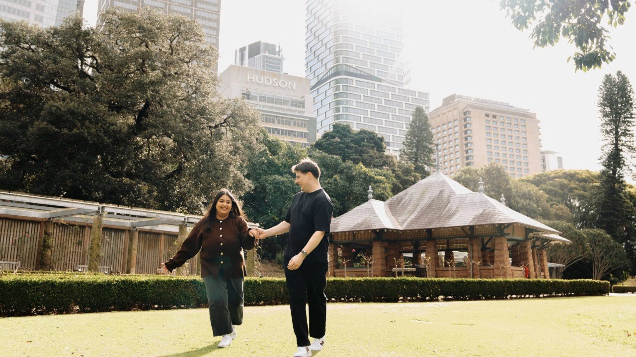 Zac & Sraya | Pre-Wedding Love Story at Royal Botanic Gardens Sydney