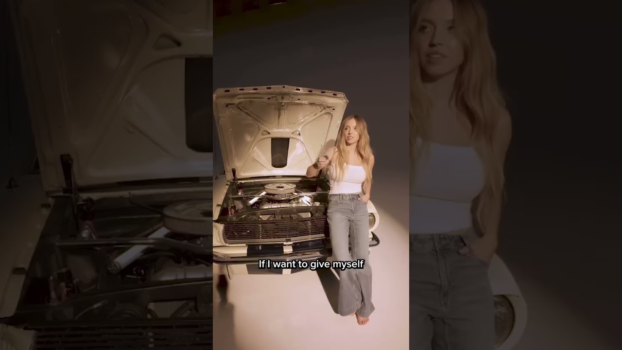 Sydney's short interview on the set of AE campaign 👖