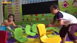 The baby's chair flip game begins screenshot 5