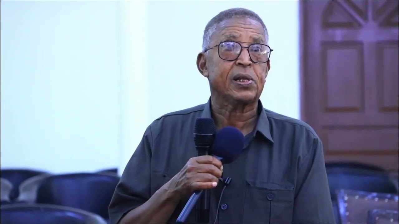 Xildhibaan Axmed oo Dalbadey in loo yeedho Wasiirka Ganacsiga shaacana ka qaaday in...