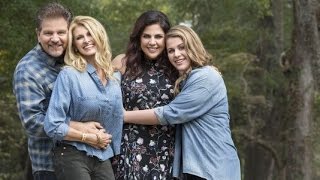 Hillary Scott Debuts Faith Based Family Album, 'Love Remains' [Exclusive] chords