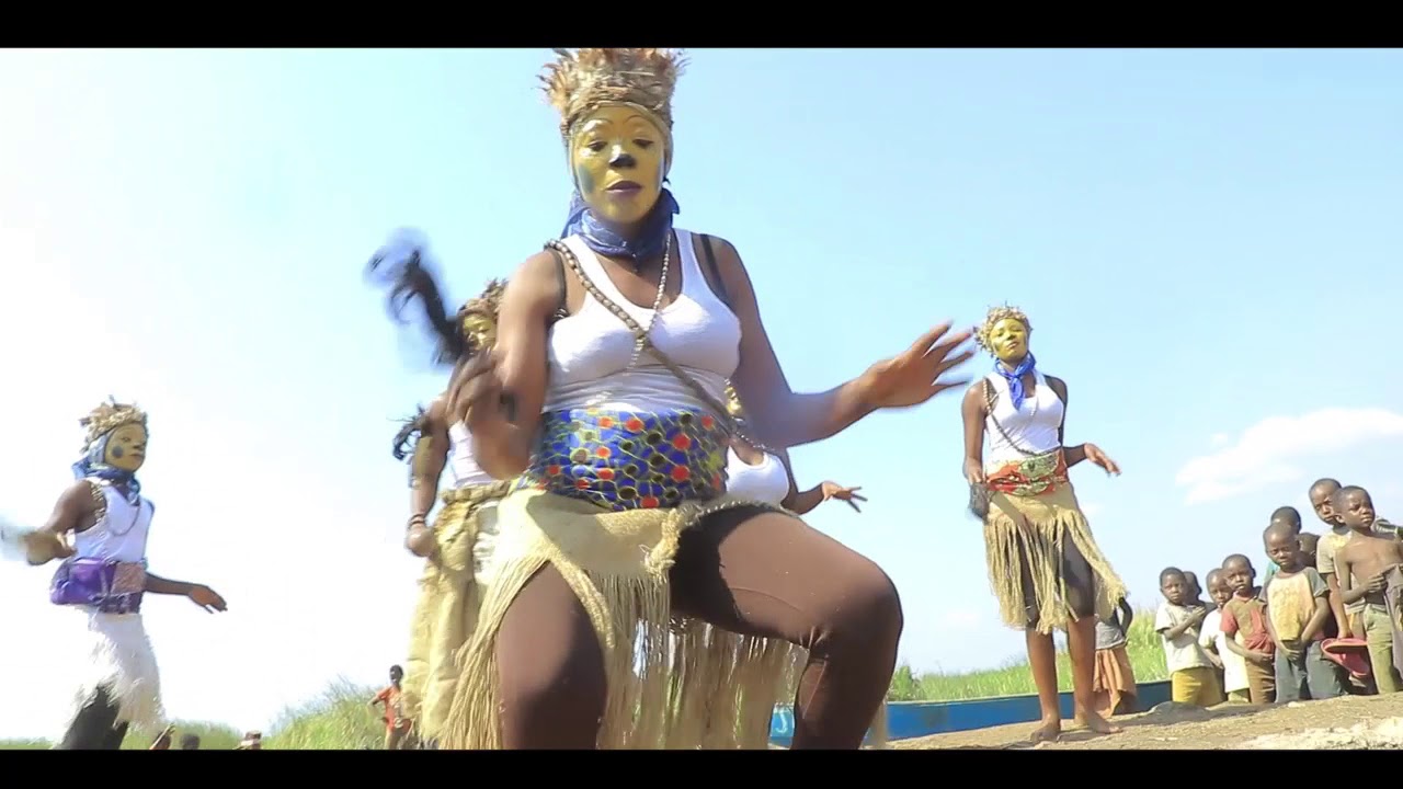 JC HERO MIKE MAKEMA BY MÉDINE TSHIM