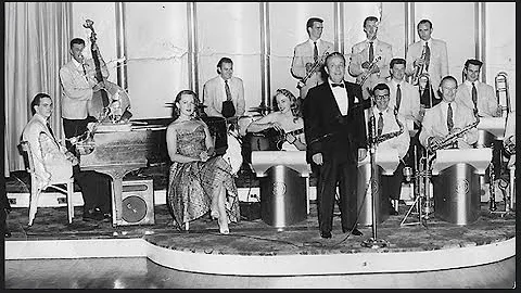 Henry Busse and Elaine Bower - Is You Is Or Is You...