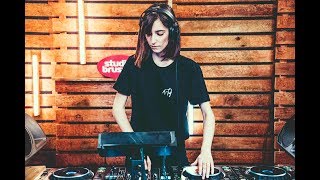 Amelie Lens - live bij Studio Brussel