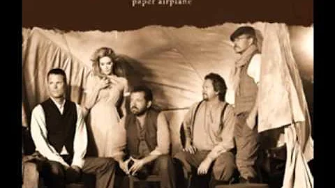 Alison Krauss & Union Station - On The Outside Loo...