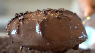 O que fazer para endurecer o mousse de chocolate?