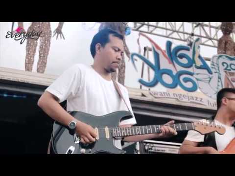 everybuddy-ft.-alit-jabang-bayi-(live-at-ngayogjazz-2017)