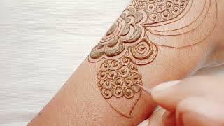 Bold Lines, Cly Vibes Khafif Style With A Strong Touch