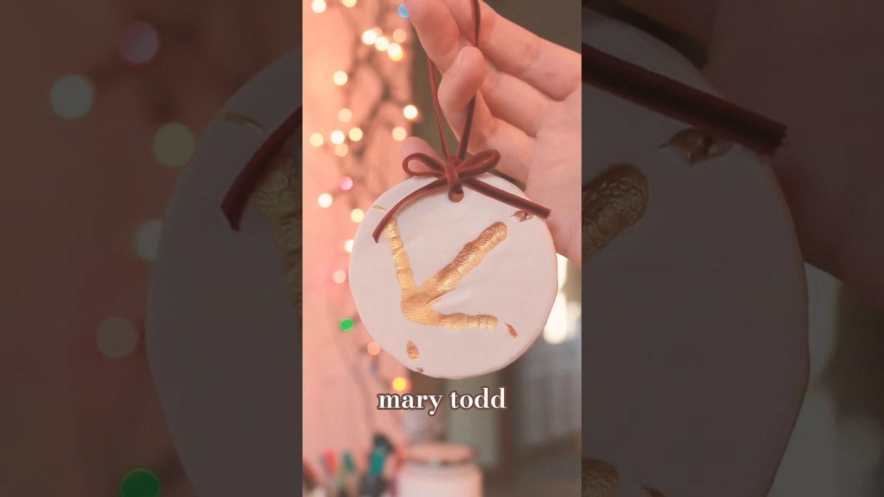 Official Mary Todd introduction 🐔🩷 