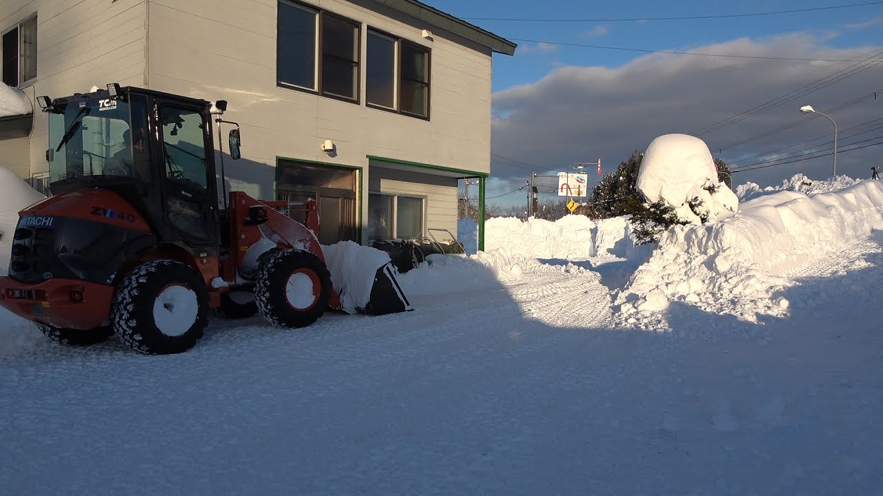 ホイールローダー　タイヤショベル　中折れ　置き雪対策に！ 除雪作業の心強い味方 ホイールローダー（タイヤショベル）とは？|中古