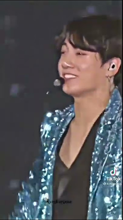 jungkook dance on otsukare song 🎵 💜