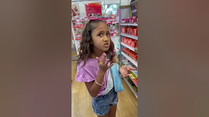 Daughter Roasts Mom In ULTA😭 #dlafam #funny