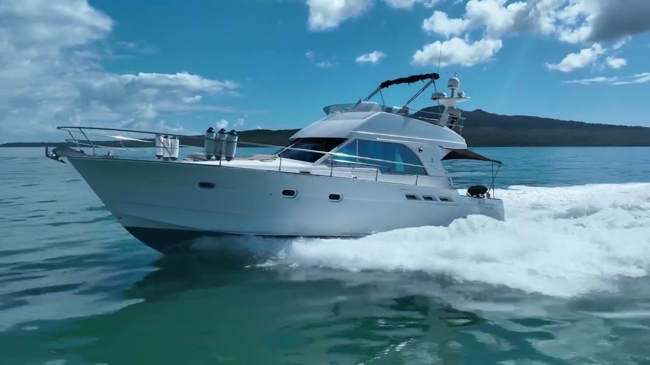 SOLD* 2009 | Beneteau Antares 13.80 | For Sale with 36° Brokers