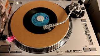 Download Lagu DJ Jazzy Jeff \u0026 The Fresh Prince - A Nightmare on My Street MP3