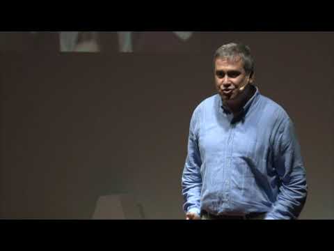 César Llorente: "Claves para aportar valor". | César Llorente López | TEDxArxiduc