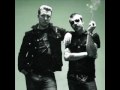 Addicted To Love (Robert Palmer cover) - Eagles of Death Metal