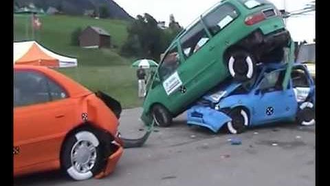 DEKRA Crashtests 2006 Demonstration - without automatic emergency braking distance control