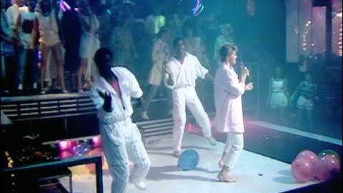 Whatever I Do (Wherever I Go) (BBC Top of the Pops 26/7/84)