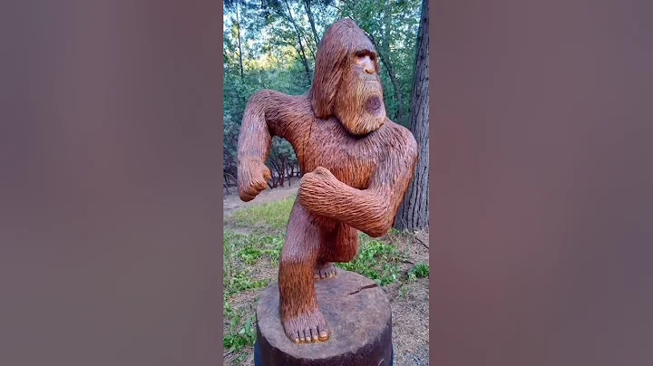 Sasquatch Chainsaw Carving
