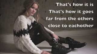 Zara Larsson - Uncover (Lyrics) chords