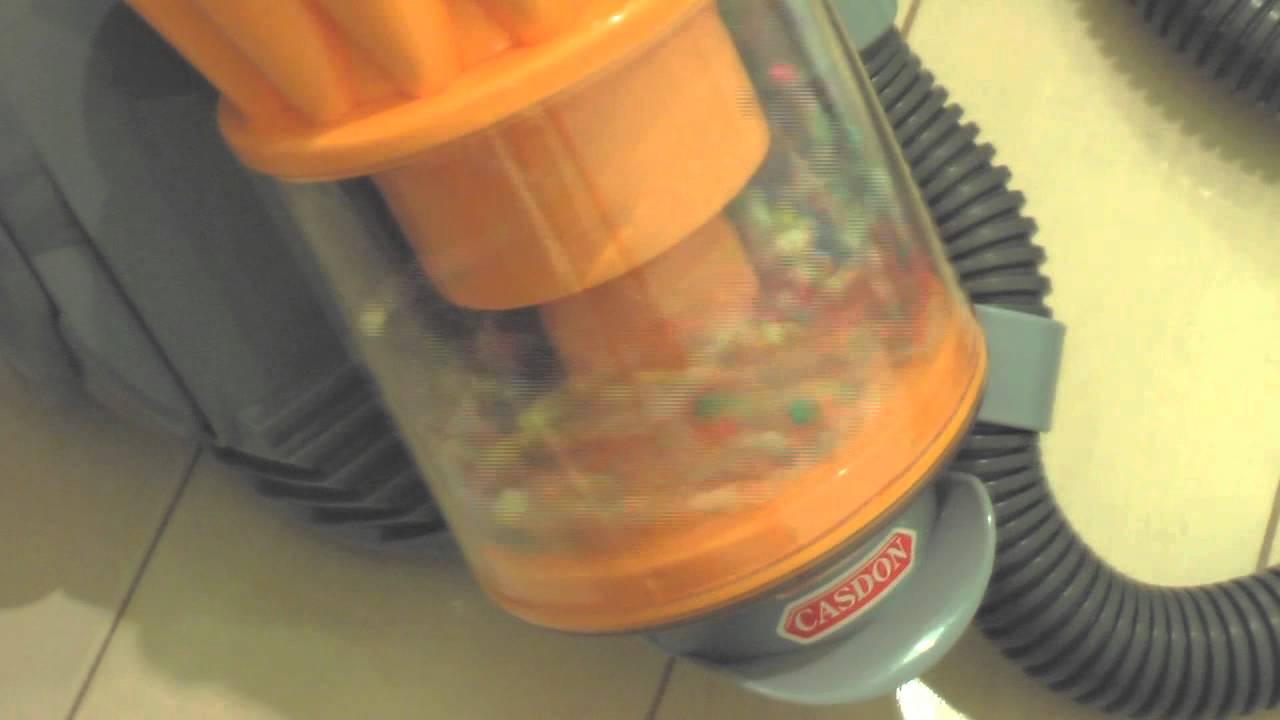 これはすごい ダイソンの掃除機が子どものおもちゃとして4 935円で発売 ダイソン掃除機ひろば