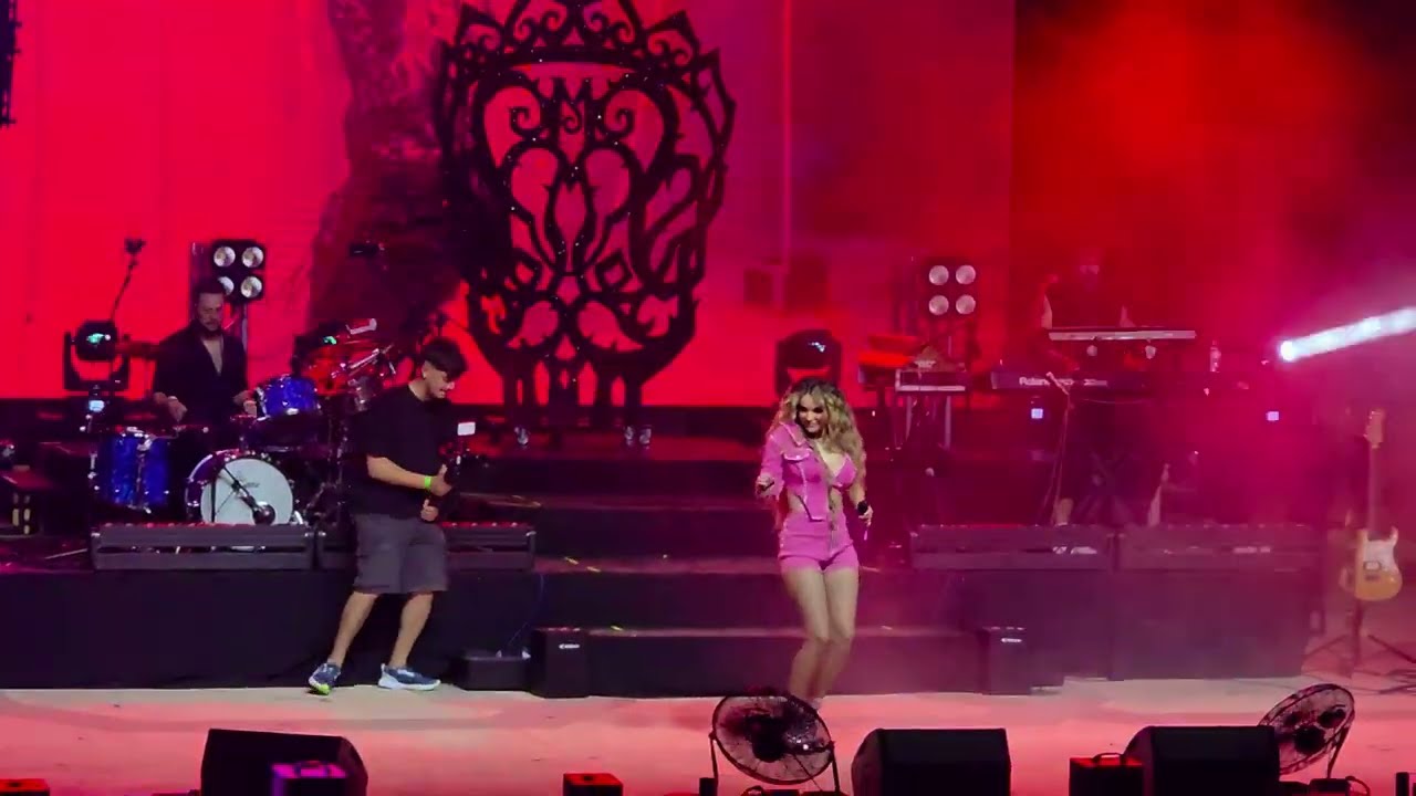 Melody - Te digo adiós - Auditorio Los Del Río Dos Hermanas - Esa Diva Tour (26-06-25)