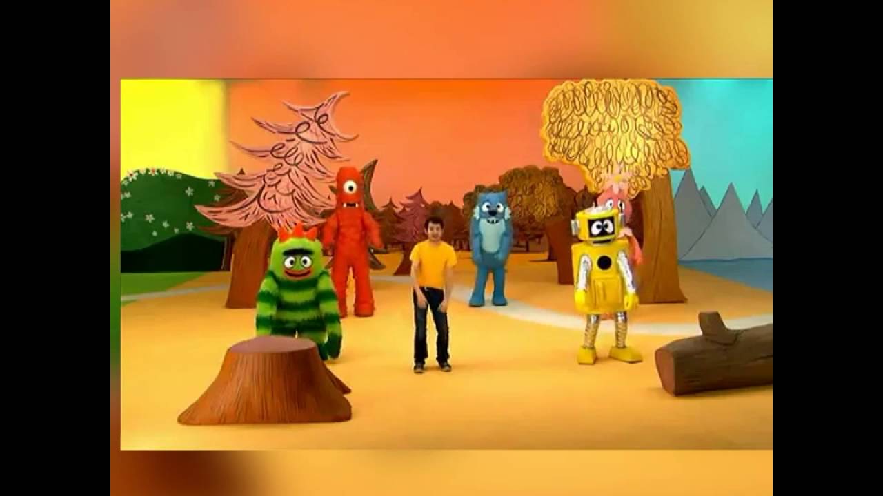 Elijah woods demonic puppet master dance YouTube