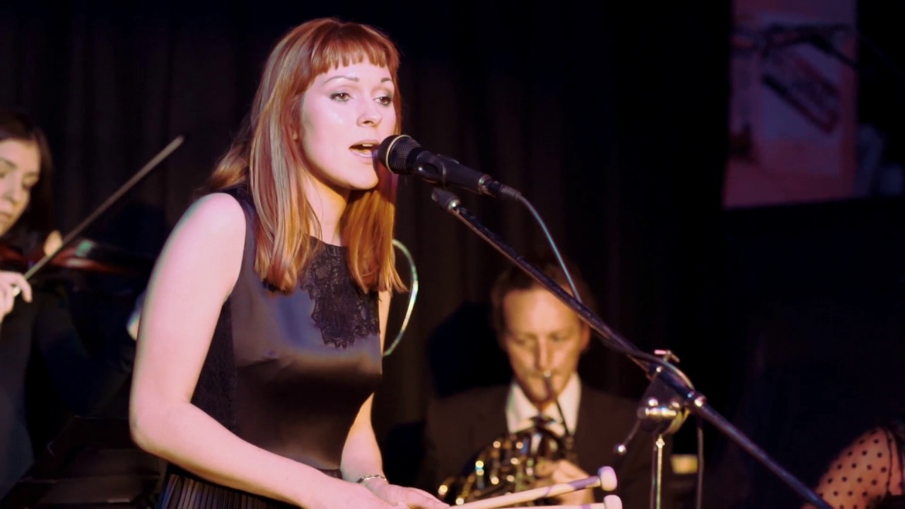 Beatrix Players - Roses - Live in London