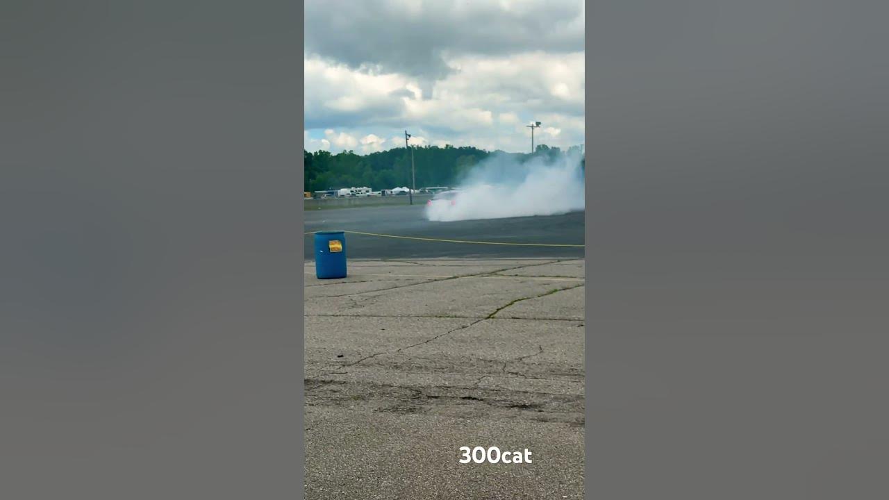 hellcat sliding - YouTube